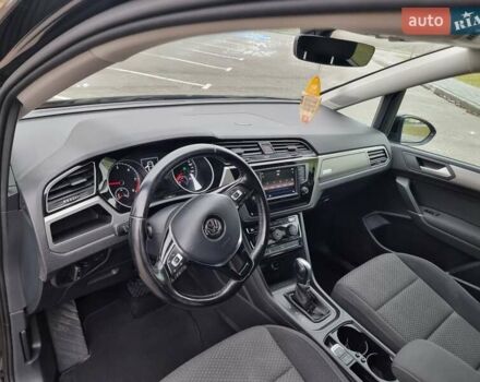 Чорний Фольксваген Туран, об'ємом двигуна 1.6 л та пробігом 207 тис. км за 15800 $, фото 19 на Automoto.ua