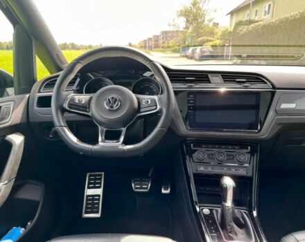 Черный Фольксваген Туран, объемом двигателя 2 л и пробегом 49 тыс. км за 12100 $, фото 7 на Automoto.ua