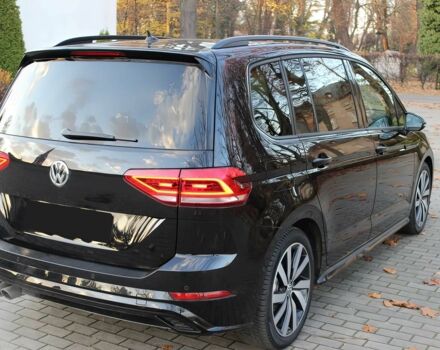 Черный Фольксваген Туран, объемом двигателя 1.8 л и пробегом 39 тыс. км за 5600 $, фото 3 на Automoto.ua