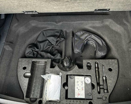 Чорний Фольксваген Туран, об'ємом двигуна 1.97 л та пробігом 260 тис. км за 18000 $, фото 21 на Automoto.ua