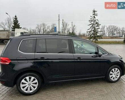 Черный Фольксваген Туран, объемом двигателя 1.6 л и пробегом 162 тыс. км за 16650 $, фото 2 на Automoto.ua