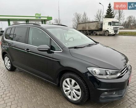 Черный Фольксваген Туран, объемом двигателя 1.6 л и пробегом 162 тыс. км за 16650 $, фото 1 на Automoto.ua
