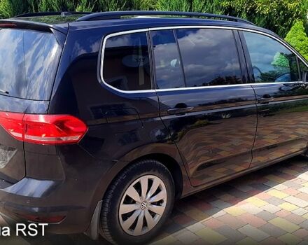 Черный Фольксваген Туран, объемом двигателя 2 л и пробегом 284 тыс. км за 17500 $, фото 5 на Automoto.ua