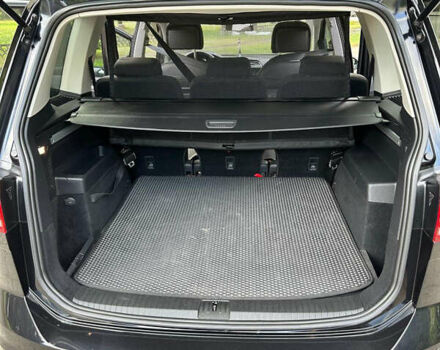 Чорний Фольксваген Туран, об'ємом двигуна 1.97 л та пробігом 260 тис. км за 18000 $, фото 20 на Automoto.ua