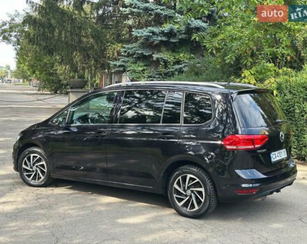 Чорний Фольксваген Туран, об'ємом двигуна 1.97 л та пробігом 260 тис. км за 18000 $, фото 6 на Automoto.ua