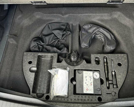 Чорний Фольксваген Туран, об'ємом двигуна 1.97 л та пробігом 260 тис. км за 18000 $, фото 22 на Automoto.ua