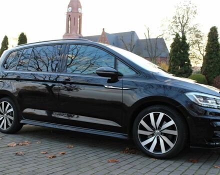 Черный Фольксваген Туран, объемом двигателя 1.8 л и пробегом 39 тыс. км за 5600 $, фото 2 на Automoto.ua