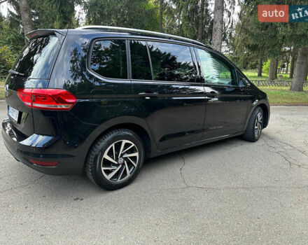 Чорний Фольксваген Туран, об'ємом двигуна 1.97 л та пробігом 260 тис. км за 18000 $, фото 9 на Automoto.ua