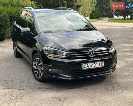 Чорний Фольксваген Туран, об'ємом двигуна 1.97 л та пробігом 260 тис. км за 18000 $, фото 4 на Automoto.ua