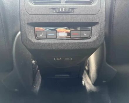 Черный Фольксваген Туран, объемом двигателя 2 л и пробегом 49 тыс. км за 12100 $, фото 8 на Automoto.ua