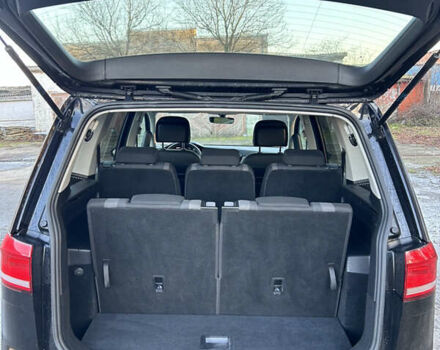 Черный Фольксваген Туран, объемом двигателя 1.6 л и пробегом 170 тыс. км за 17000 $, фото 10 на Automoto.ua