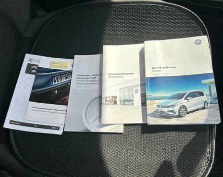 Чорний Фольксваген Туран, об'ємом двигуна 1.97 л та пробігом 260 тис. км за 18000 $, фото 26 на Automoto.ua