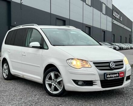 Черный Фольксваген Туран, объемом двигателя 2 л и пробегом 197 тыс. км за 6490 $, фото 11 на Automoto.ua