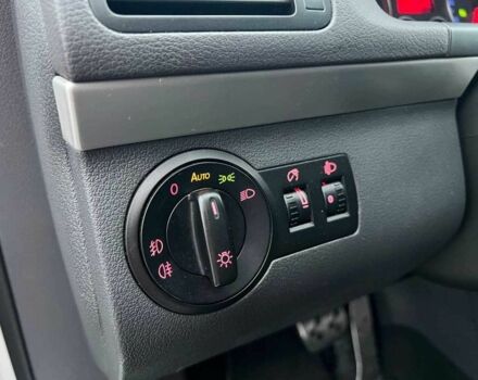 Черный Фольксваген Туран, объемом двигателя 2 л и пробегом 197 тыс. км за 6490 $, фото 19 на Automoto.ua