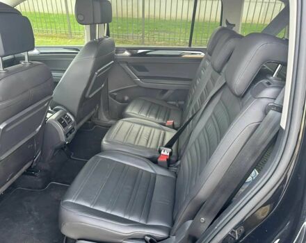 Чорний Фольксваген Туран, об'ємом двигуна 2 л та пробігом 38 тис. км за 12500 $, фото 10 на Automoto.ua