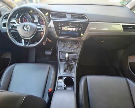 Черный Фольксваген Туран, объемом двигателя 2 л и пробегом 40 тыс. км за 7500 $, фото 7 на Automoto.ua