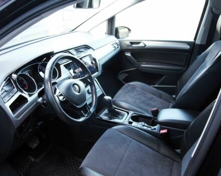 Черный Фольксваген Туран, объемом двигателя 1.6 л и пробегом 89 тыс. км за 12300 $, фото 7 на Automoto.ua