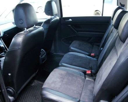 Черный Фольксваген Туран, объемом двигателя 1.6 л и пробегом 89 тыс. км за 12300 $, фото 8 на Automoto.ua