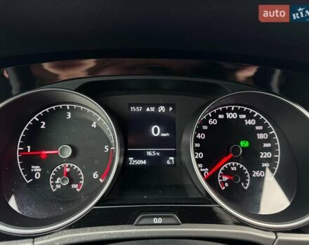 Черный Фольксваген Туран, объемом двигателя 1.97 л и пробегом 225 тыс. км за 17950 $, фото 14 на Automoto.ua