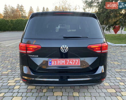 Черный Фольксваген Туран, объемом двигателя 2 л и пробегом 183 тыс. км за 16999 $, фото 4 на Automoto.ua