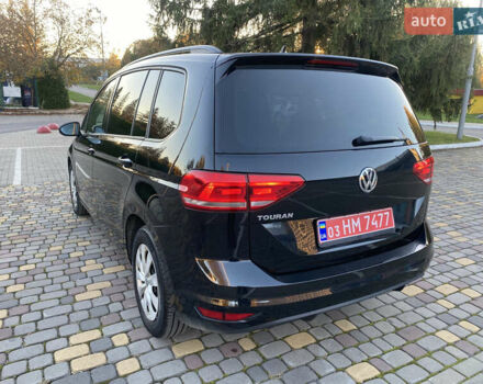 Черный Фольксваген Туран, объемом двигателя 2 л и пробегом 183 тыс. км за 16999 $, фото 5 на Automoto.ua