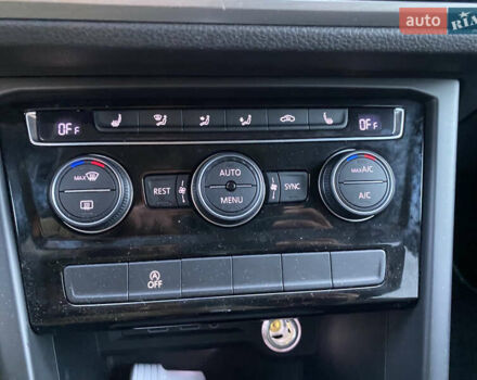 Черный Фольксваген Туран, объемом двигателя 2 л и пробегом 183 тыс. км за 16999 $, фото 30 на Automoto.ua