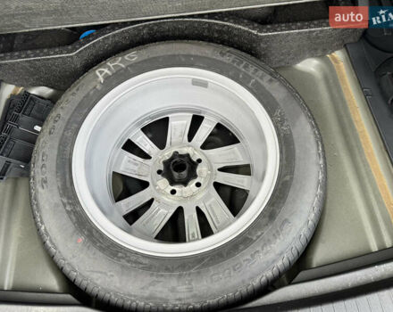 Черный Фольксваген Туран, объемом двигателя 1.97 л и пробегом 225 тыс. км за 17950 $, фото 27 на Automoto.ua