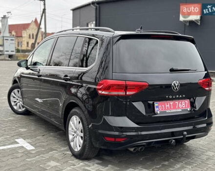 Черный Фольксваген Туран, объемом двигателя 1.97 л и пробегом 207 тыс. км за 20000 $, фото 3 на Automoto.ua