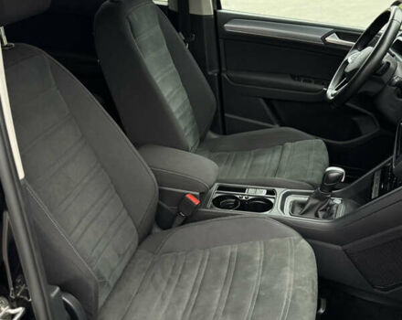 Черный Фольксваген Туран, объемом двигателя 2 л и пробегом 188 тыс. км за 22300 $, фото 9 на Automoto.ua