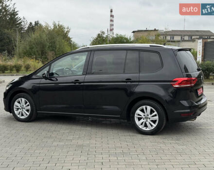 Черный Фольксваген Туран, объемом двигателя 2 л и пробегом 188 тыс. км за 22300 $, фото 39 на Automoto.ua