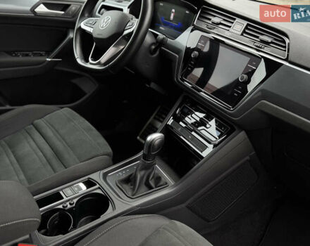 Черный Фольксваген Туран, объемом двигателя 2 л и пробегом 188 тыс. км за 22300 $, фото 17 на Automoto.ua