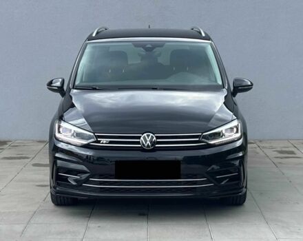 Чорний Фольксваген Туран, об'ємом двигуна 2 л та пробігом 15 тис. км за 10000 $, фото 1 на Automoto.ua