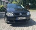 Черный Фольксваген Туран, объемом двигателя 1.6 л и пробегом 256 тыс. км за 4700 $, фото 1 на Automoto.ua