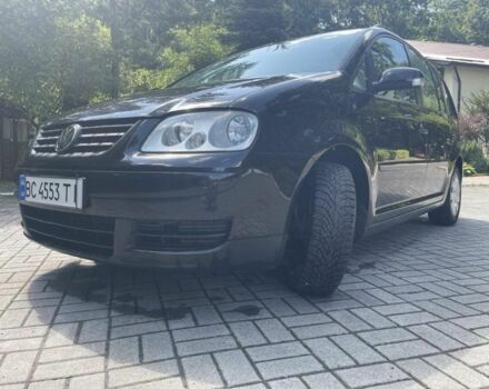 Черный Фольксваген Туран, объемом двигателя 1.6 л и пробегом 256 тыс. км за 4700 $, фото 5 на Automoto.ua