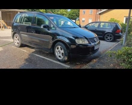 Черный Фольксваген Туран, объемом двигателя 0 л и пробегом 350 тыс. км за 1772 $, фото 2 на Automoto.ua