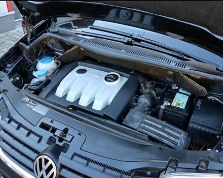 Черный Фольксваген Туран, объемом двигателя 1.9 л и пробегом 266 тыс. км за 2650 $, фото 4 на Automoto.ua