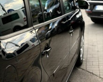 Чорний Фольксваген Туран, об'ємом двигуна 1.6 л та пробігом 190 тис. км за 5700 $, фото 3 на Automoto.ua