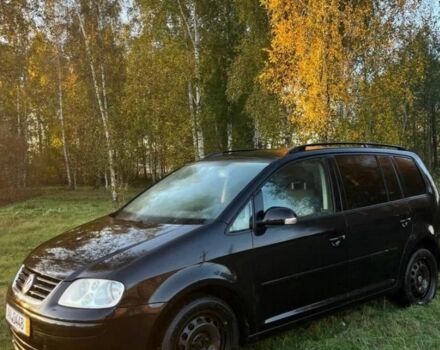 Черный Фольксваген Туран, объемом двигателя 1.9 л и пробегом 270 тыс. км за 2450 $, фото 2 на Automoto.ua