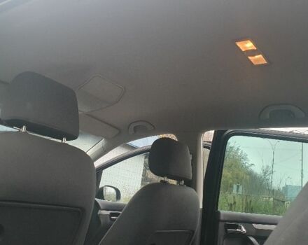 Черный Фольксваген Туран, объемом двигателя 1.9 л и пробегом 333 тыс. км за 3300 $, фото 13 на Automoto.ua