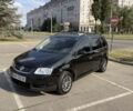 Черный Фольксваген Туран, объемом двигателя 1.6 л и пробегом 203 тыс. км за 4900 $, фото 1 на Automoto.ua