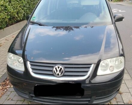 Черный Фольксваген Туран, объемом двигателя 1.6 л и пробегом 200 тыс. км за 4850 $, фото 6 на Automoto.ua