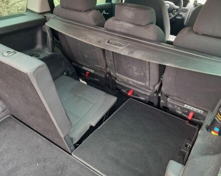 Черный Фольксваген Туран, объемом двигателя 1.9 л и пробегом 450 тыс. км за 4999 $, фото 3 на Automoto.ua