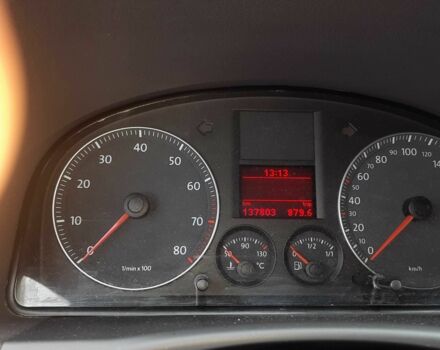 Черный Фольксваген Туран, объемом двигателя 1.6 л и пробегом 138 тыс. км за 7175 $, фото 7 на Automoto.ua