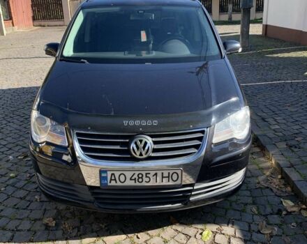 Черный Фольксваген Туран, объемом двигателя 1.9 л и пробегом 270 тыс. км за 6309 $, фото 5 на Automoto.ua