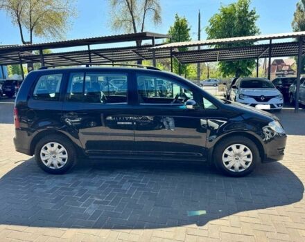 Черный Фольксваген Туран, объемом двигателя 1.6 л и пробегом 225 тыс. км за 7800 $, фото 9 на Automoto.ua