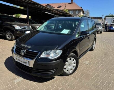 Черный Фольксваген Туран, объемом двигателя 1.6 л и пробегом 225 тыс. км за 7800 $, фото 3 на Automoto.ua