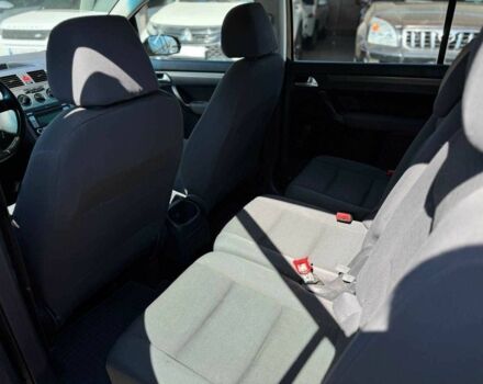 Черный Фольксваген Туран, объемом двигателя 1.6 л и пробегом 225 тыс. км за 7800 $, фото 13 на Automoto.ua