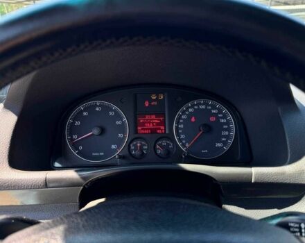 Черный Фольксваген Туран, объемом двигателя 1.6 л и пробегом 225 тыс. км за 7800 $, фото 12 на Automoto.ua