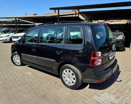 Черный Фольксваген Туран, объемом двигателя 1.6 л и пробегом 225 тыс. км за 7800 $, фото 5 на Automoto.ua