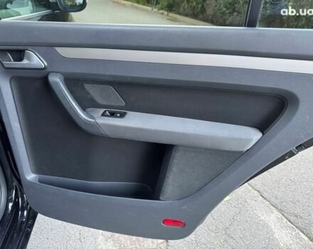 Чорний Фольксваген Туран, об'ємом двигуна 1.4 л та пробігом 260 тис. км за 7790 $, фото 17 на Automoto.ua